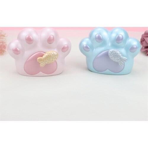 Manual Cat Claw Music Box Home Decor Cherry Blossom Strawberry Resin Crafts Desktop Ornaments Wedding Birthday Decoration Gift