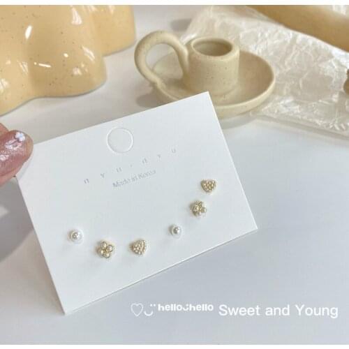 Fashion Simple And Compact Pearl Four-Leaf Dlover Love Earrings Set S925 Temperament Personality Earrings Female Trend