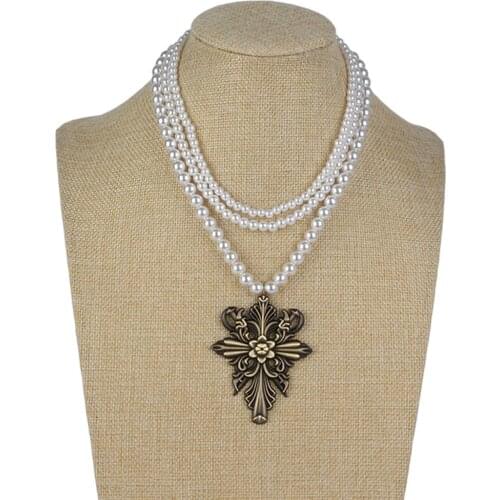 Resident Cosplay Village Alcina Dimitrescu Necklace Cosplay Pearl Necklace Costume Accessories Pendant For Woman