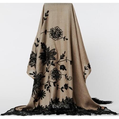 Japanese fashion retro India hand-embroidered eyelash lace hollow lace stitching wool scarf shawl to keep warm