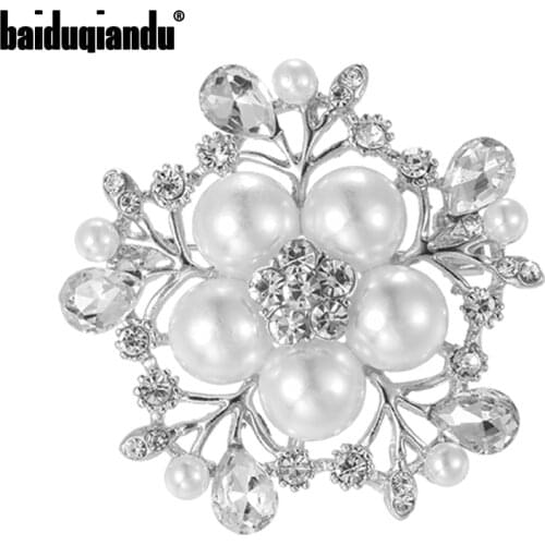 Baiduqiandu Women Snowflake Brooches Simulated Pearl 2 Color Alloy Flower Brooches Christmas Wedding Banquet Party Pins Gifts