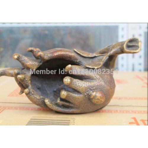 Chinese Bronze hand-carved coccinella at chocho chayote censer ashtray