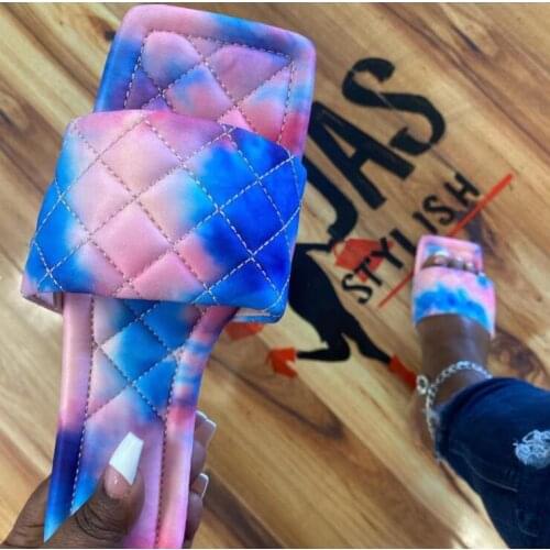 2021 summer diamond leather flat non-slip durable banquet all-match sandals outdoor casual fashion women Home slippers