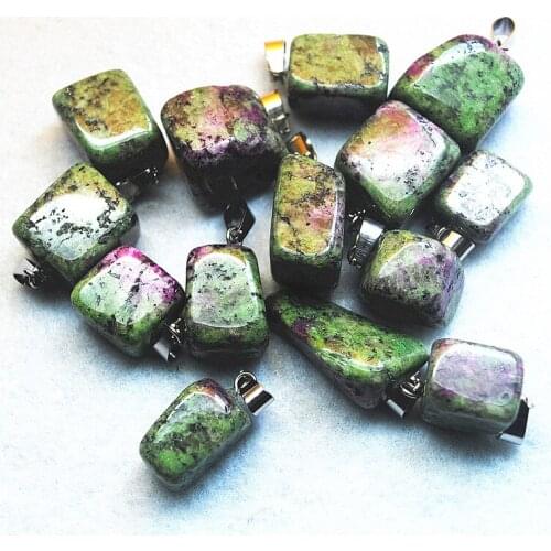 10PCS Nature Green Red Spots Jasper Pendants Stone Chips For Lovely Women Jewelry Bracelets Making Accessories DIY 15-20MM