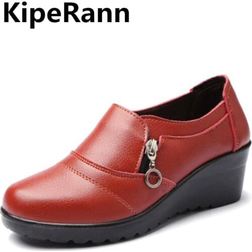 Spring and autumn fashion casual shoes artificial PU soft bottom casual walking shoes womens flat shoes mother shoes