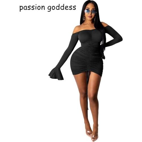 Women Off The Shoulder Strapless Bodycon Runched Black White Mini Sexy Dress Flare Sleeve Sheath Pleated Clubwear Party Dresses