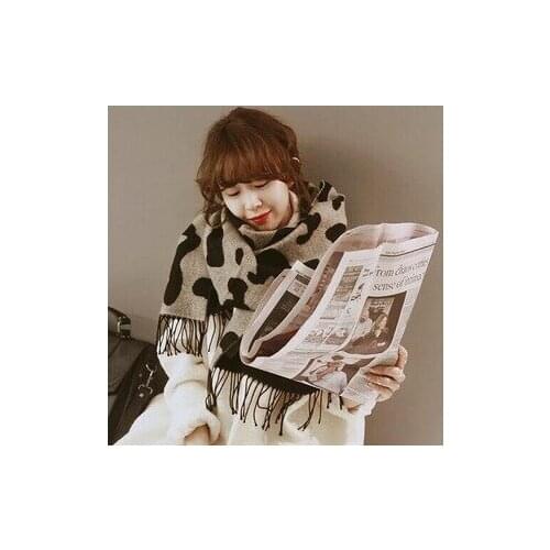 Women scarf Tassels black white cow spotted leopard stoles warm scarves for women cashmere wholesale blanket scarf poncho