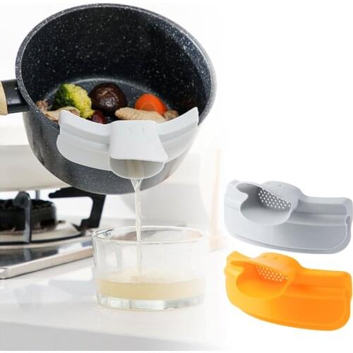 Spill-proof Kitchenware Round Mouth Edge Diversion Device Duckbill Liquid Diversion Nozzle Soup Pot Kitchen Gadgets 1pcs