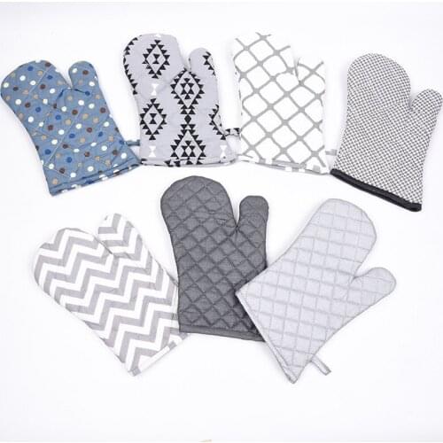 Microwave oven, kitchen oven, thickened cotton fabric, oven mitts
