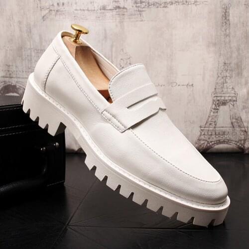 2020 Brand Designer Men Dress Leather Shoes slip on Mens Shoe For Suit Black Office Party Formal Man Wedding Shoes