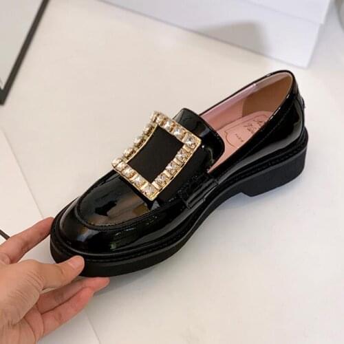 Famous brand crystal square buckle flats women japanned leather brogue shoes British oxford creepers derby shoes woman loafers