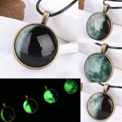 Natural Gem Pendant Necklace Vintage Gem Luminous Moon Necklace Personality Starry Sky Eclipse Pendant Glass Ball for Men Women