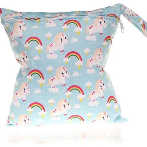 200pcs/lot Mixorder 30*28CM Baby Reusable Waterproof Diaper Storage Bag Zipper Cartoon Printed Diaper Wet Bag Cloth Bag 32 Color