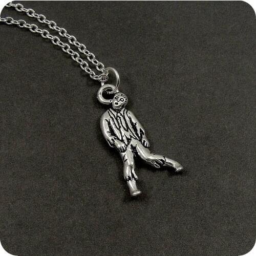 2018/fashion hit walking zombie corpse pendant necklace accessories mens and womens clothing with necklace gifts