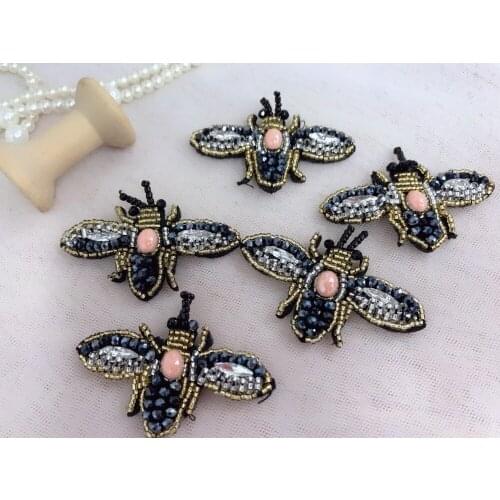 5 Pieces Cute Bee Beaded Patches 3D Handmade Rhinestone Patches Crystal Pearl Patch Sew On Clothes Applique Bag Hat Accessories
