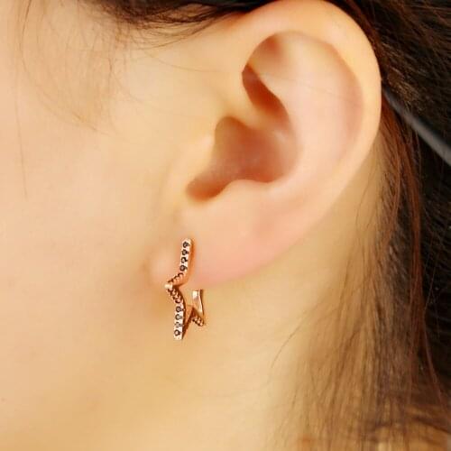 Summer New S925 Rose Gold Black Color Simple Hollow Star Shaped Cute Earring 2021 Women Girl Classic Trendy Zirconia Jewelry
