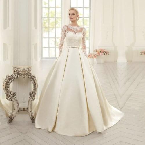 YIWUMENSA Vintage Ivory Appliques Tulle Long Sleeves Bridal Gown Lace-Up Back Design Country Wedding Dress 2021 Robe De Marriage