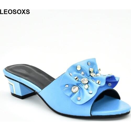 New Fashion Woman Sandals 2020 Summer Summer Designer Luxury Shoes Women 2020 Italian Women Party Pumps Luxury Sandals Women