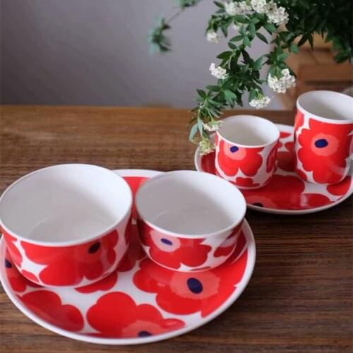 High Quality Sipmle Flower Coffee Cup Modern Design Porcelain Ceramic Coffee Mugs Set Espresso Cups Tazza Colazione Drinkware