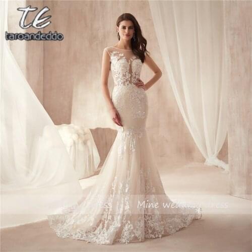 Ivory Lace Appliques Champagne Mermaid Wedding Dresses Open Back 3D Flowers Sexy Bridal Gowns New Arrival Mermaid Bridal Dress