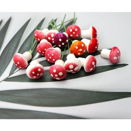 20pcs Mini Cute Styrofoam Mushroom Stick Flowerpot Favors Fairy Garden Decor Micro Landscape Bonsai Stakes DIY Craft