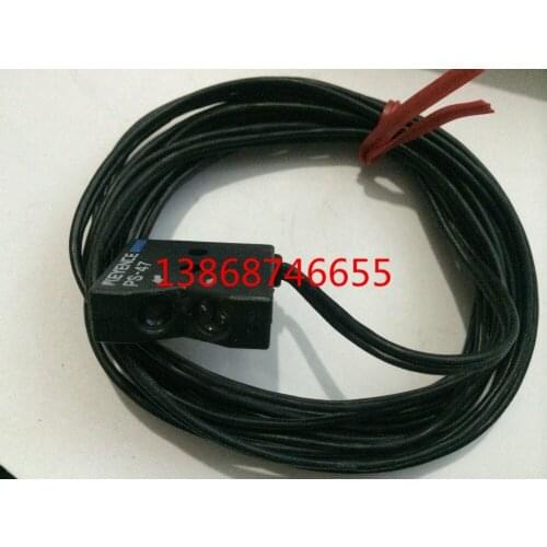 Authentic Japanese KEYENCE sensor diffuse reflection photoelectric detection head PS-47 PS-47C