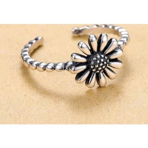 Wholesale Vintage Silver Color Flower Shape Ring For Fashion Women Party Cute Fine Jewelry Minimalist Accessories 2021 gift