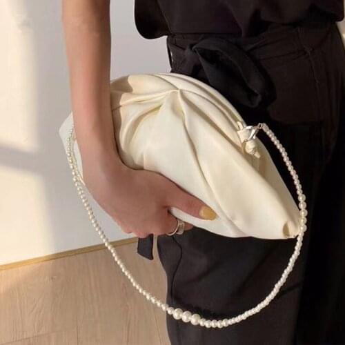 2020 Ladies Crossbody Bag Travel Pearl Chain Handbags and Purses Designer Vintage PU Leather Shoulder Messenger Bags for Women