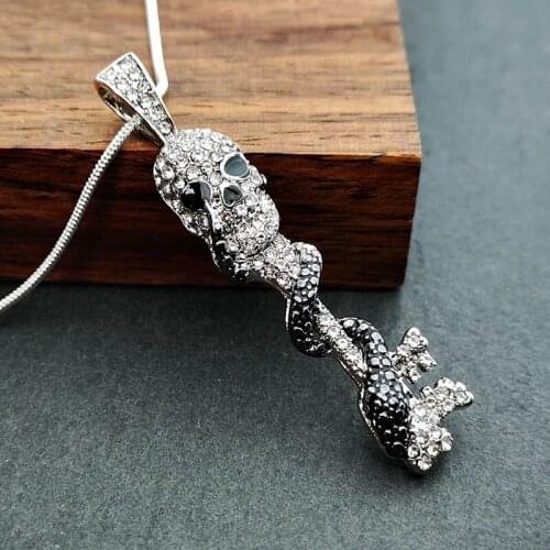 New Skull Key Pendant Necklace for Men Inlaid Zircon Black Snake Wrap Pendant Punk Hip Hop Party Jewelry Wholesale Accessories