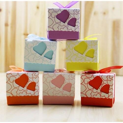50pcs/lot Hollow out Heart Candy Box with Ribbon Bridal Wedding Party Favor Candy Packaging Container Sweets Guest Gifts