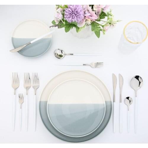 JANKNG 24pcs Gold Flatware Set 18/0 Stainless Steel Dinnerware Set Knife Fork Spoon Tableware Set Dishwasher Safe Cutlery Set