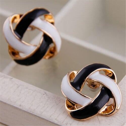 Sale 1 Pair Women Korean Vintage Charming Black and White Simple Hollow Earrings Jewelry Gift