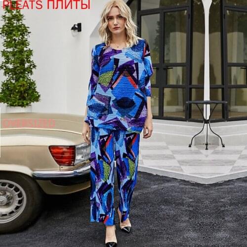 Round Neck Three-quarter Sleeve Printed Two-piece Casual Suit Trousers Set MIYAKE Pleats Suit Fashion Women 2 Piece Set