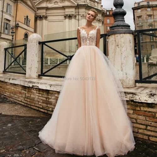 Vintage Appliques Scoop Neckline Wedding Dresses Soft Tulle Champagne Bridal Gown Sleeveless Floor Length Backless Vestidos 2020