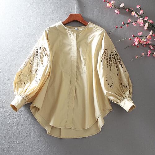 Womens Spring Summer Designer Hollow Out Embroidery Khaki Cotton Shirt Female High Waist Casual Loose T Shirt Top TB590