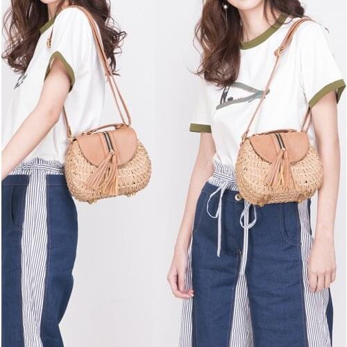 Kissyenia 2021 Stylish INS Hot Straw Saddle Bag for Women Handmade Shoulder Wicker Bags Female Bohemia Rattan Knitted Clutch