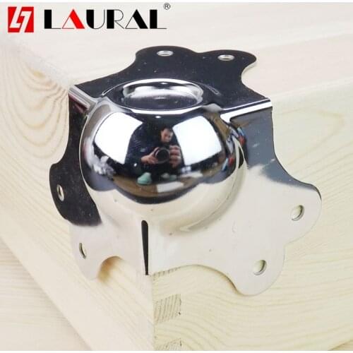 Laural Corner Pads