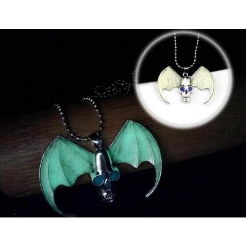 Skull Wing Luminous Necklace Glowing Necklace Jewelry Hip-Hop Skull Glow In The Dark Pendant Luminous Angel Wing Necklace