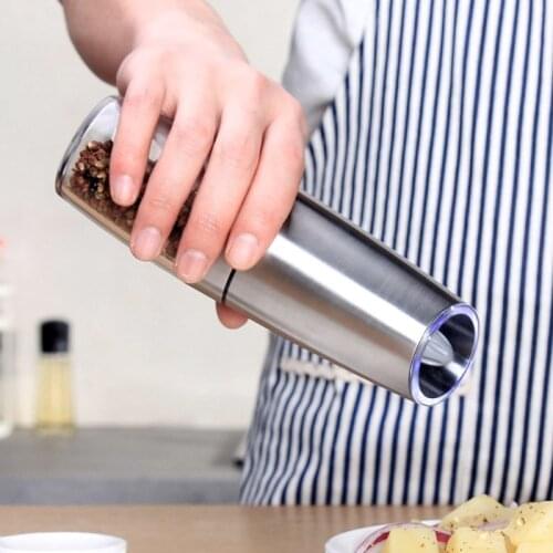 Gravity Electric Salt and Pepper Mill Set Automatic Battery Operated Mill with Adjustable Grinding Level Grobheit with Blue LED