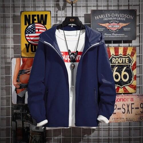 2021 Mens Summer Hood Jacket Thin Windbreaker Lightweight Packable Sunscreen Beach Casual Zipper Coat Solid Colors Plus Size