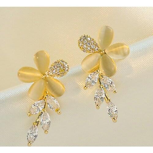 Yaologe Crystal Rhinestone Golden White Earrings Elegant Fairy Whole Flower Plant Stud Earrings Ladies Gift 2020 Fashion Jewelry