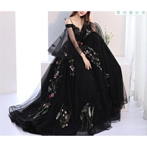 A-Line V-Neck Court Train Off-The Shoulder Flare Sleeve Black Girl Prom Dresses With Applique Spaghetti Strap