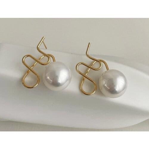 SRCOI Handmade Metal Wire Wrapped Pearl Stud Earrings Elegant Created Geometric Women Bridal Wedding Party Earrings Gift 2021
