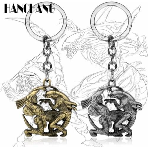Alien Queen Pendant Vintage Lavae Prometheus Keyring Chain Double AVP Alien Predator keychain for Men Women Fans Gift Key Chain
