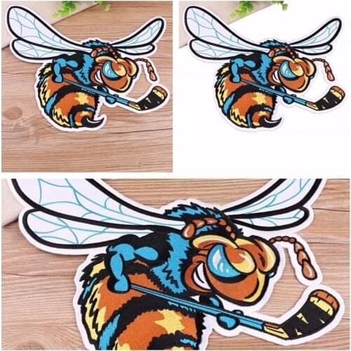 1PCS 2019 New Animal series Cheap and high quality Bumblebee patches iron on para shirt bag clothes jacket Embroidered badge