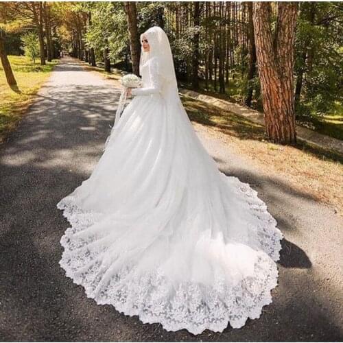 Vestido De Noiva 2019 Arabic Muslim Luxury Beautiful Long Trail Long Sleeve Hijab Wedding Dress with Veil Robe De Mariage