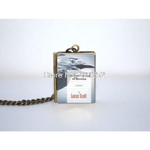 One Tree Hill An Unkindness of Ravens Book Locket Necklace Keyring silver Bronze tone