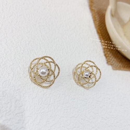 MENGJIQIAO Fashion Vintage Metal Hollow Flower Cute Pearl Stud Earrings For Women Girls Statement Oorbellen Jewelry Gifts