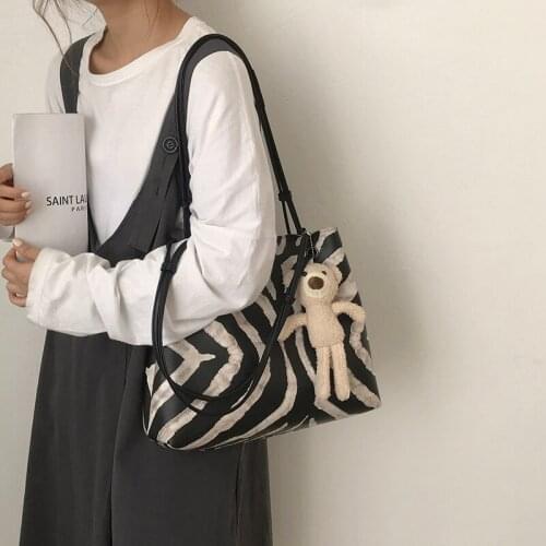 HISUELY Womens Tote Bags 2021 High Quality Lady Shoulder Bag High Quality PU Leather Handbags Large Capacity Shopper Bag Q4