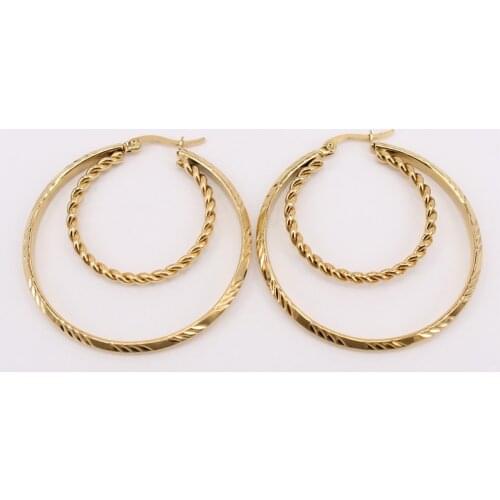 MGUB Rings With Diamonds
